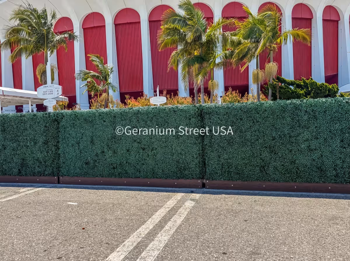 Kia Forum: 64 modular artificial hedge panels for crowd control